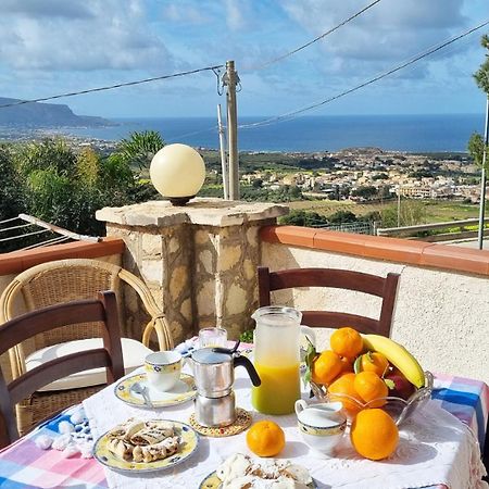 Casa Vacanza Vista Mare Custonaci Kültér fotó